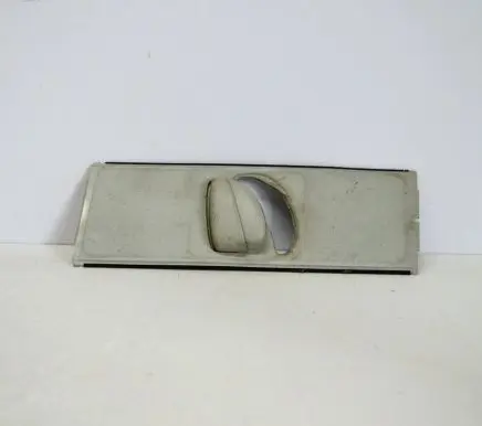 (B) pillar trim (bottom)