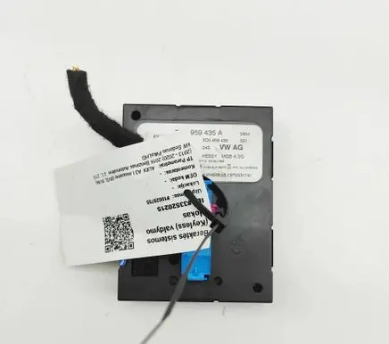 Audi A3 S3 8V Keyless (KESSY) go control unit/module 5Q0959435A 5Q0959435