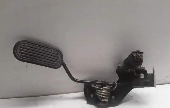Toyota Avensis Verso Accelerator pedal position sensor 7811116030