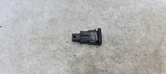 Toyota Avensis T270 Fuel tank opening switch NOCODE