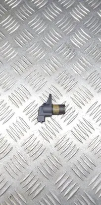 Mercedes-Benz E W211 Camshaft position sensor A0031539728