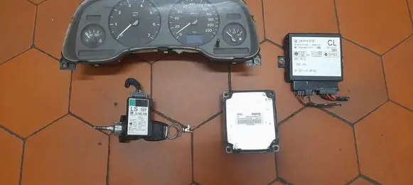 Opel Astra G Engine ECU kit and lock set DHUC