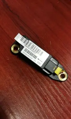 Mercedes-Benz S W220 Airbag deployment crash/impact sensor 2208204426 A2208204426