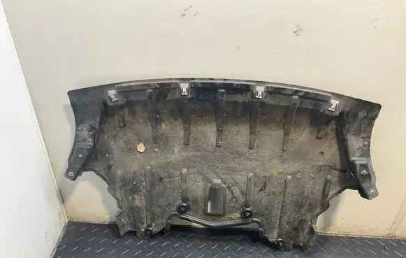 BMW X5 E70 Engine splash shield/under tray 7233967 7233968