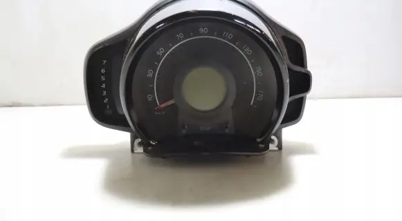 Toyota Aygo AB40 Clock 