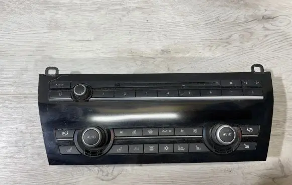 BMW 7 F01 F02 F03 F04 Climate control unit 9202586 0000012683 900252550010