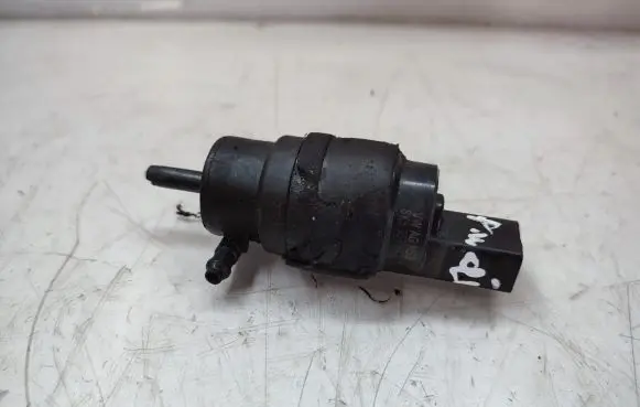 Audi A6 S6 C7 4G Windscreen/windshield washer pump 8K5955647