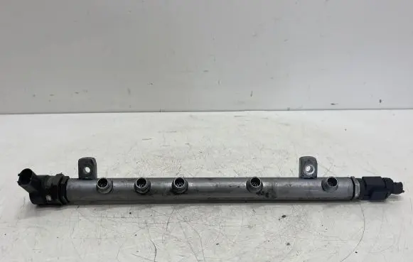 Mercedes-Benz B W245 Fuel main line pipe A6400702095