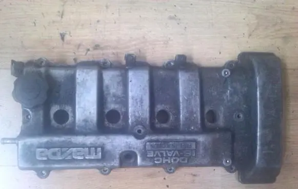Mazda 626 Rocker cam cover 