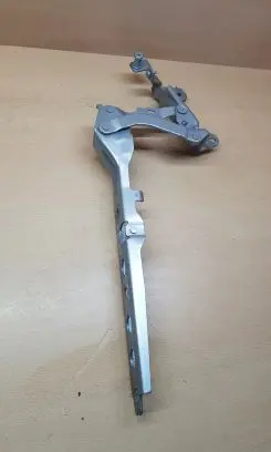 Porsche Macan (95B) Engine bonnet/hood hinges 95B823301