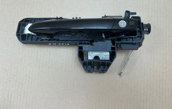 Mercedes-Benz GLK (X204) Front door exterior handle A2047601534