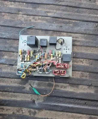Renault Espace II Fuse module