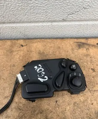 Mercedes-Benz C W203 Seat control switch 2038214258 03464018