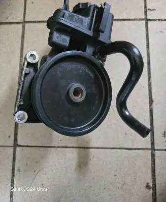 Mercedes-Benz Sprinter W906 Power steering pump A0064667802 7693900522