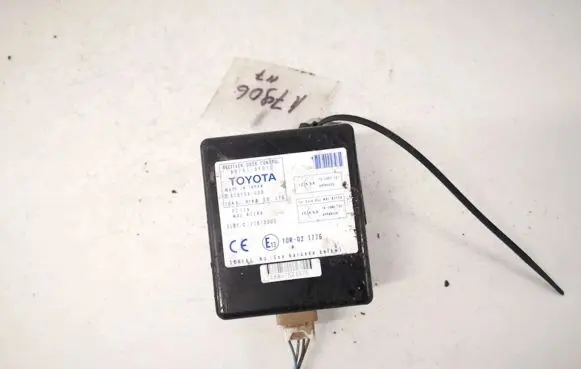 Toyota Corolla Verso AR10 Door control unit/module 897410f010 89741-0f010