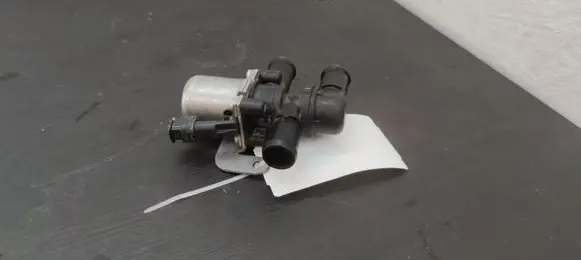 Cupra Born Coolant heater control valve 5Q0906457C