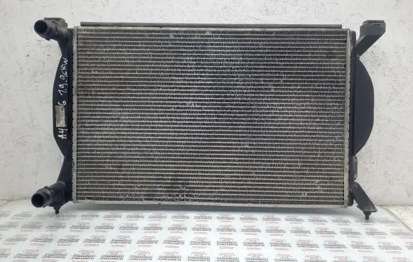 Audi A4 S4 B6 8E 8H Coolant radiator 8E0121251