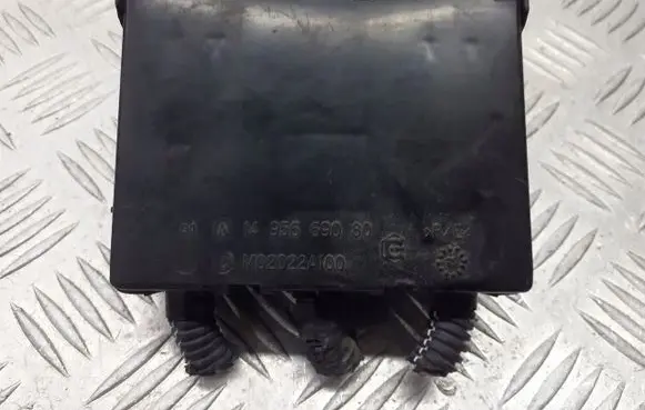 Peugeot 807 Relay mounting block 1495669080