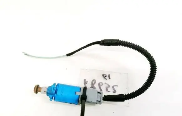 Renault Scenic II - Grand scenic II Brake pedal sensor switch 8200168239B