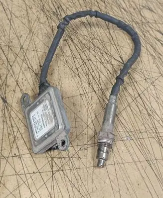 Mercedes-Benz V Class W447 Lambda probe sensor A0009058411