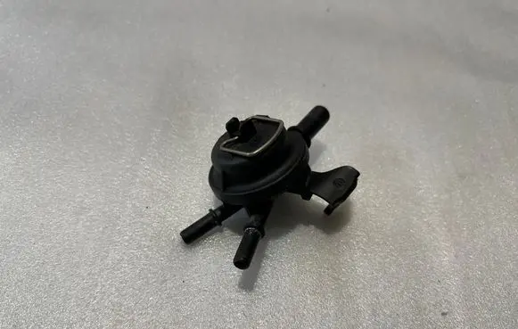 Porsche Cayenne (92A) Coolant heater control valve 7P5121671