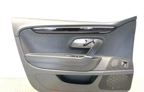 Volkswagen PASSAT CC Front door card panel trim