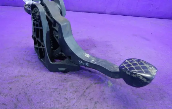 Clutch pedal