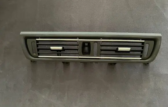 BMW 5 F10 F11 Dash center air vent grill 64229166885