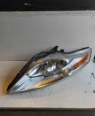 Ford Mondeo MK IV Headlight/headlamp BS7113W030AF 11364