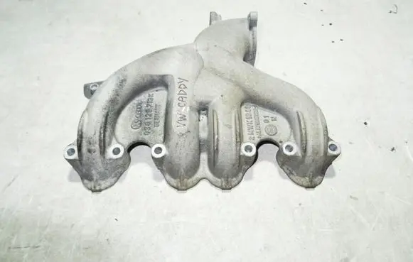 Volkswagen Caddy Intake manifold 03G129713K