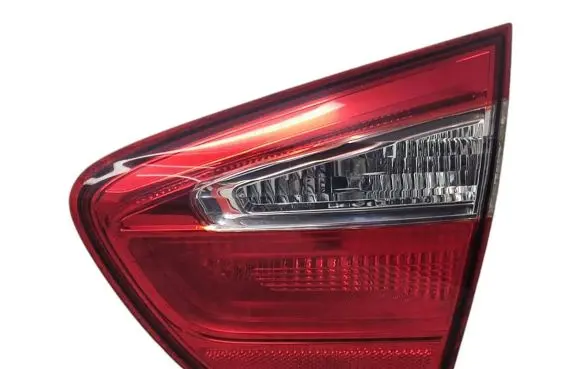 KIA Rio Tailgate rear/tail lights 924041W2