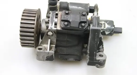 Renault Scenic II - Grand scenic II Fuel injection high pressure pump 8200821184