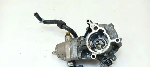 Audi TT TTS RS Mk3 8S Vacuum pump 06L145100F