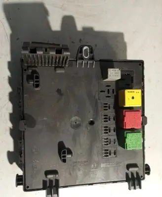 Opel Signum Fuse box set 13205776 519164008 03101534