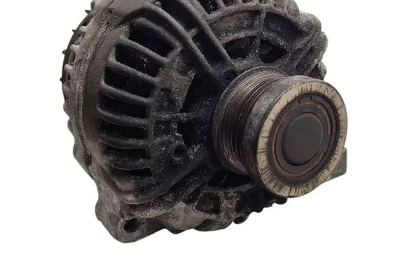 Volvo XC90 Generator/alternator 30667788 0124625024