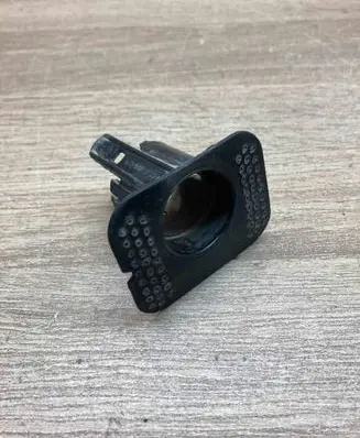 BMW 5 E60 E61 Front parking sensor holder (PDC) 7074471