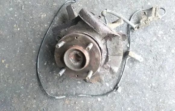 KIA Cerato Front wheel hub spindle knuckle