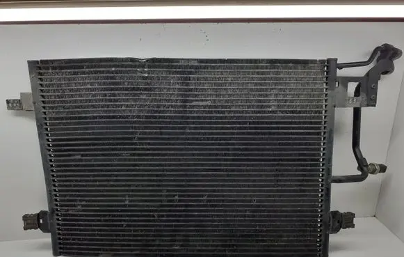 Volkswagen PASSAT B5 A/C cooling radiator (condenser) 8D0260401G