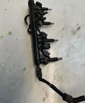 Peugeot 207 Fuel injectors set 7575645