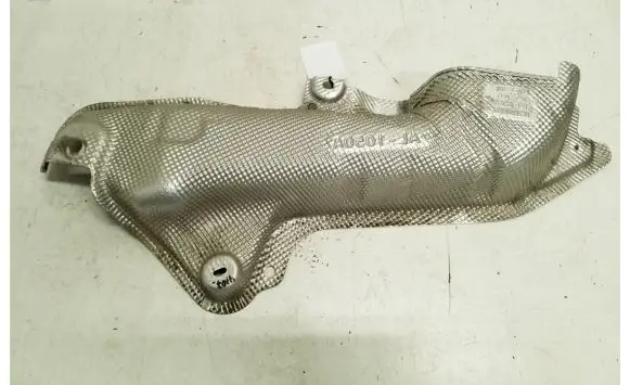 Dacia Sandero III Exhaust heat shield 747618673R