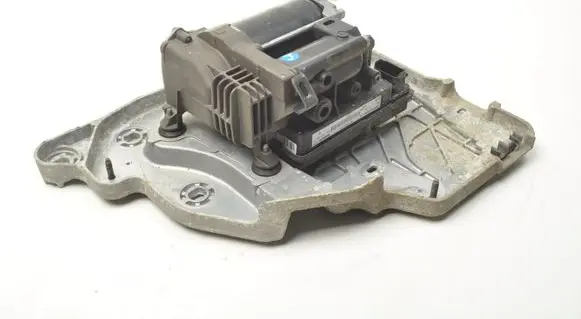 Citroen C4 I Picasso Air suspension compressor 9682022980
