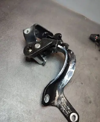 Audi Q7 4L Tailgate/trunk/boot hinge 4L0827299B