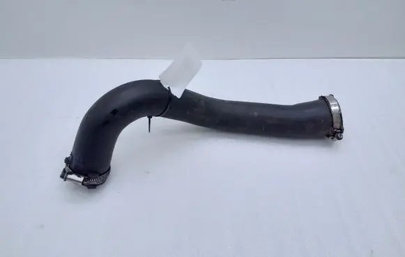 Audi Q7 4L Intercooler hose/pipe 7L6145737B