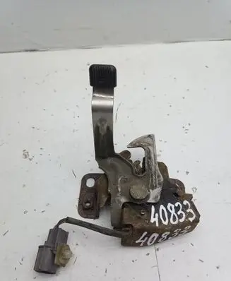 Honda FR-V Engine bonnet/hood lock/catch