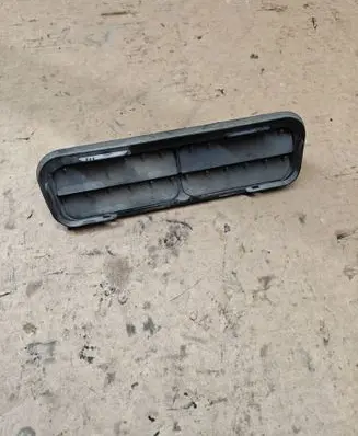 Mercedes-Benz C W205 Quarter panel pressure vent A2058301301
