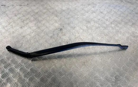 Maserati Levante Front wiper blade arm 670032836