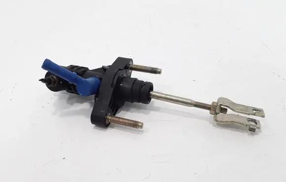 Toyota Avensis T250 Clutch master cylinder 1980607