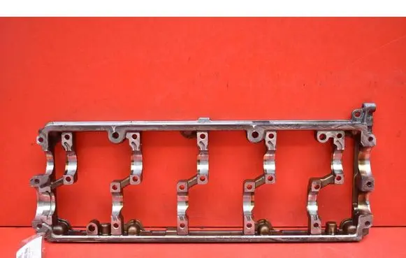 Volkswagen PASSAT B6 Rocker cam cover 03L103286