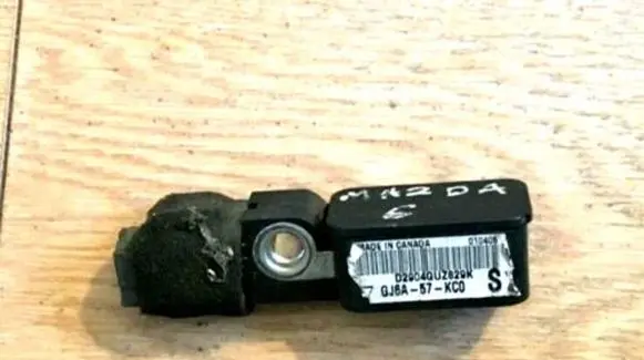 Mazda 6 Airbag deployment crash/impact sensor GJ6A57KC0 020624