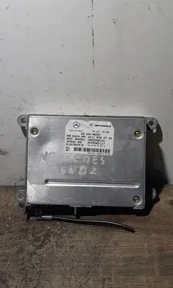 Mercedes-Benz E W211 Bluetooth control unit module 2118702726
